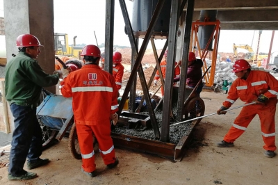 誰是新時代最可愛的人？——向不畏嚴寒、浴血奮戰(zhàn)在一線的遂川堅基人致敬！