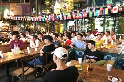 堅(jiān)基商業(yè)丨“打造美食天堂，共筑饕餮盛宴” 之2018年餐飲商戶座談會(huì)順利舉辦